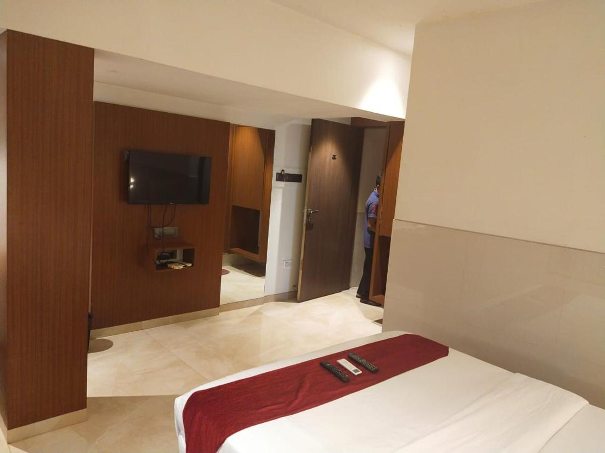 Hotel Monarch Express Near Karnala Sports Academy Panvel,Navi Mumbai Dış mekan fotoğraf