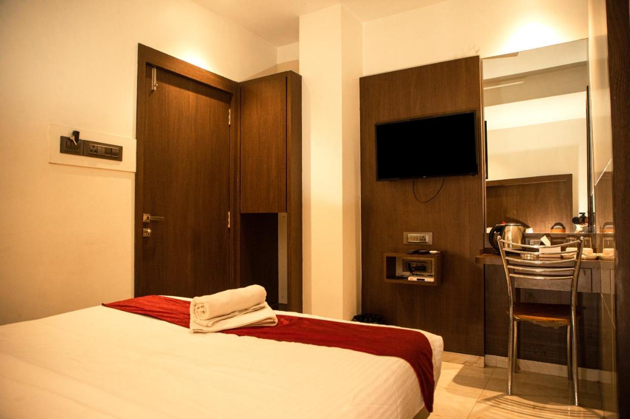 Hotel Monarch Express Near Karnala Sports Academy Panvel,Navi Mumbai Dış mekan fotoğraf