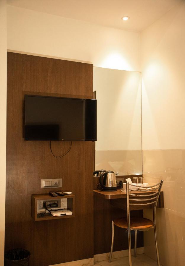 Hotel Monarch Express Near Karnala Sports Academy Panvel,Navi Mumbai Dış mekan fotoğraf